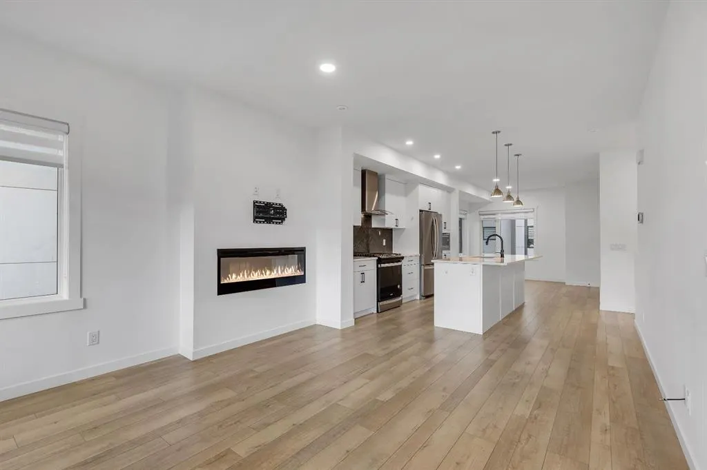 169 Greenbriar Place NW