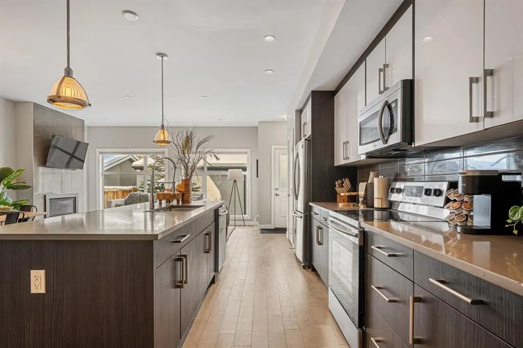 1716 kensington Road NW, ##2