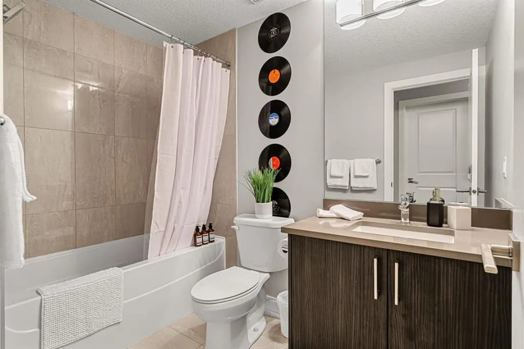 1716 kensington Road NW, ##2