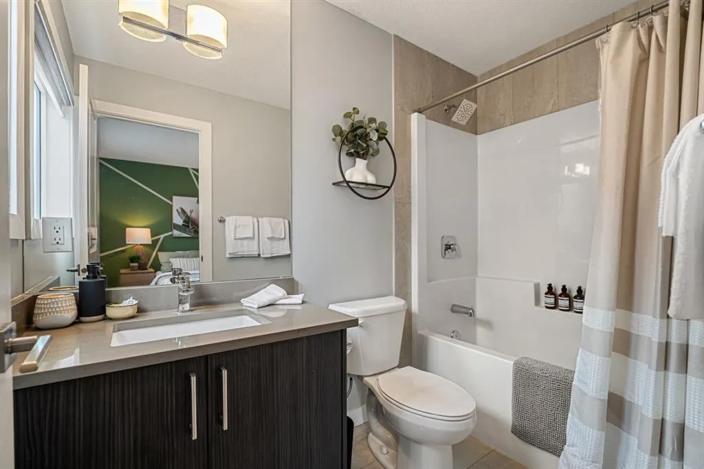 1716 kensington Road NW, ##2