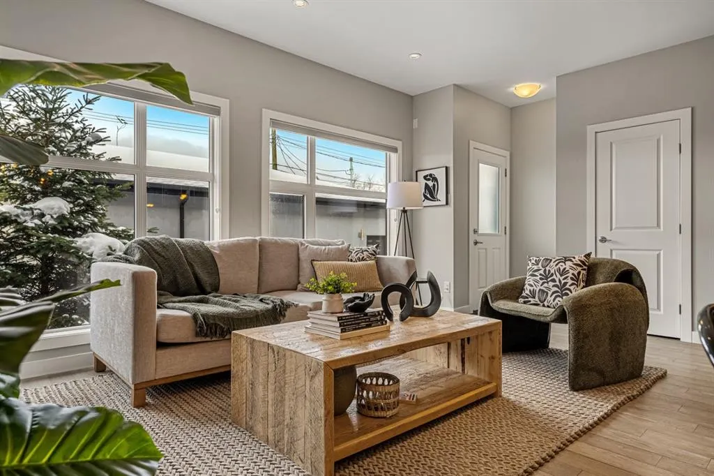 1716 kensington Road NW, ##2