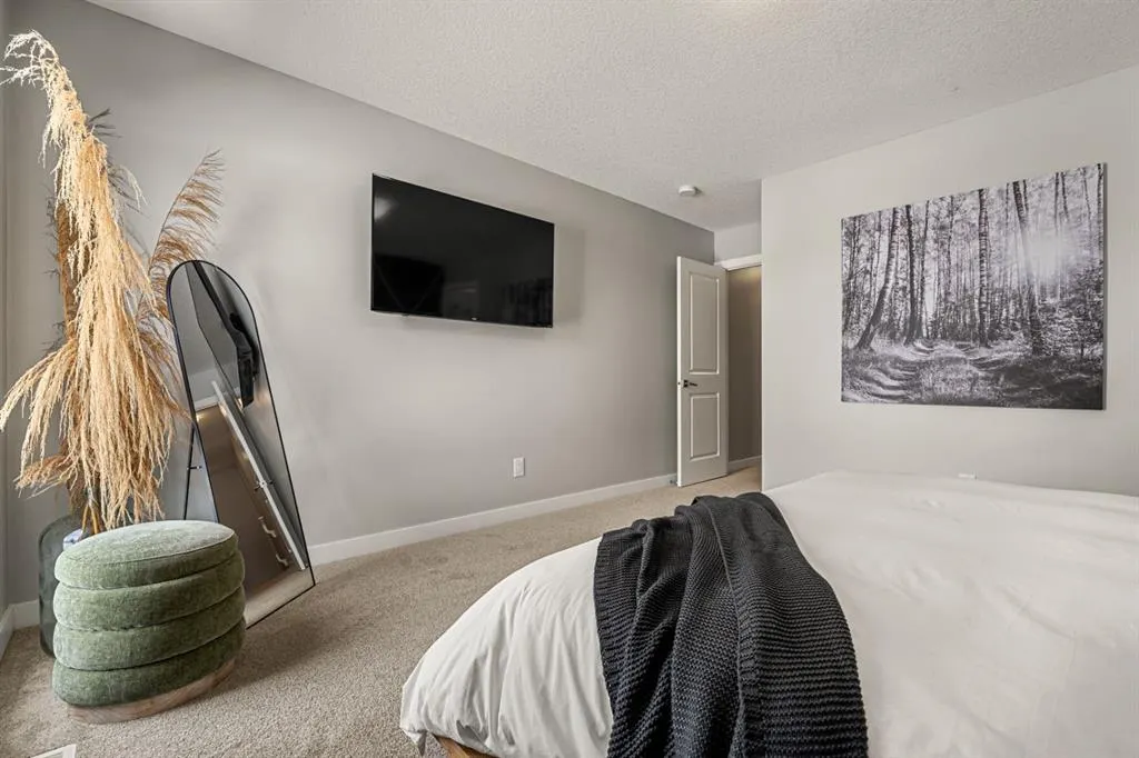 1716 kensington Road NW, ##2