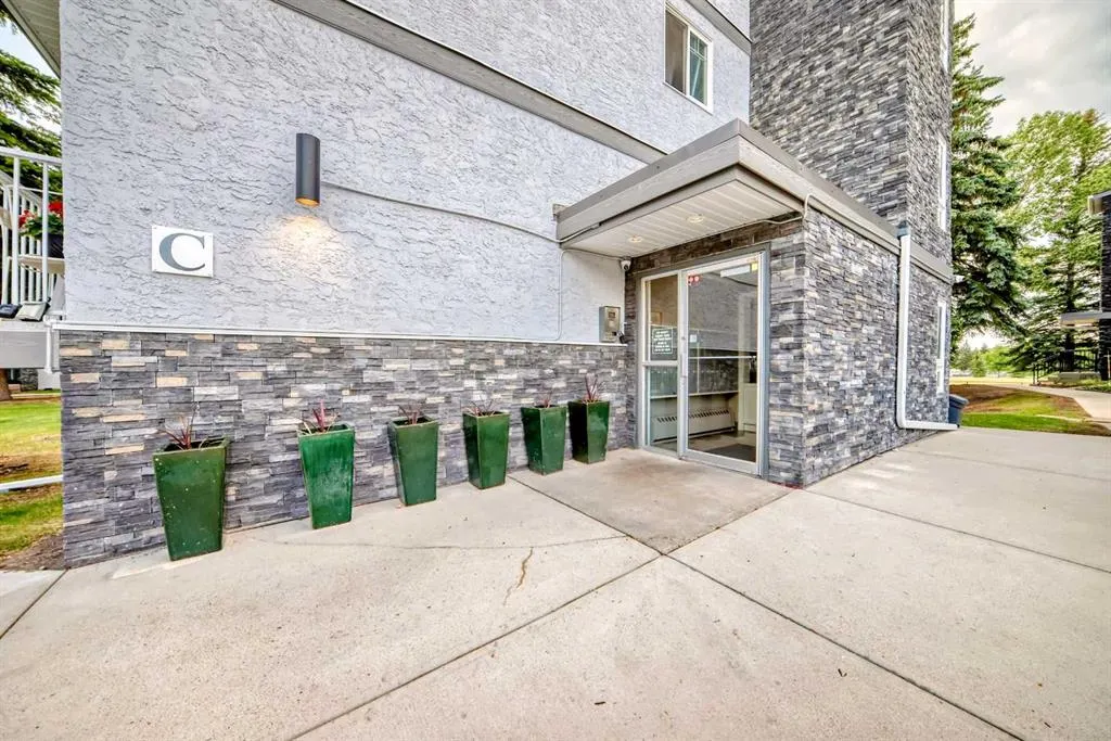 5601 Dalton Drive NW, #404C