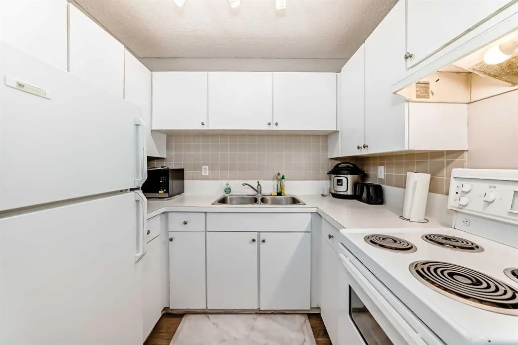 5601 Dalton Drive NW, #404C