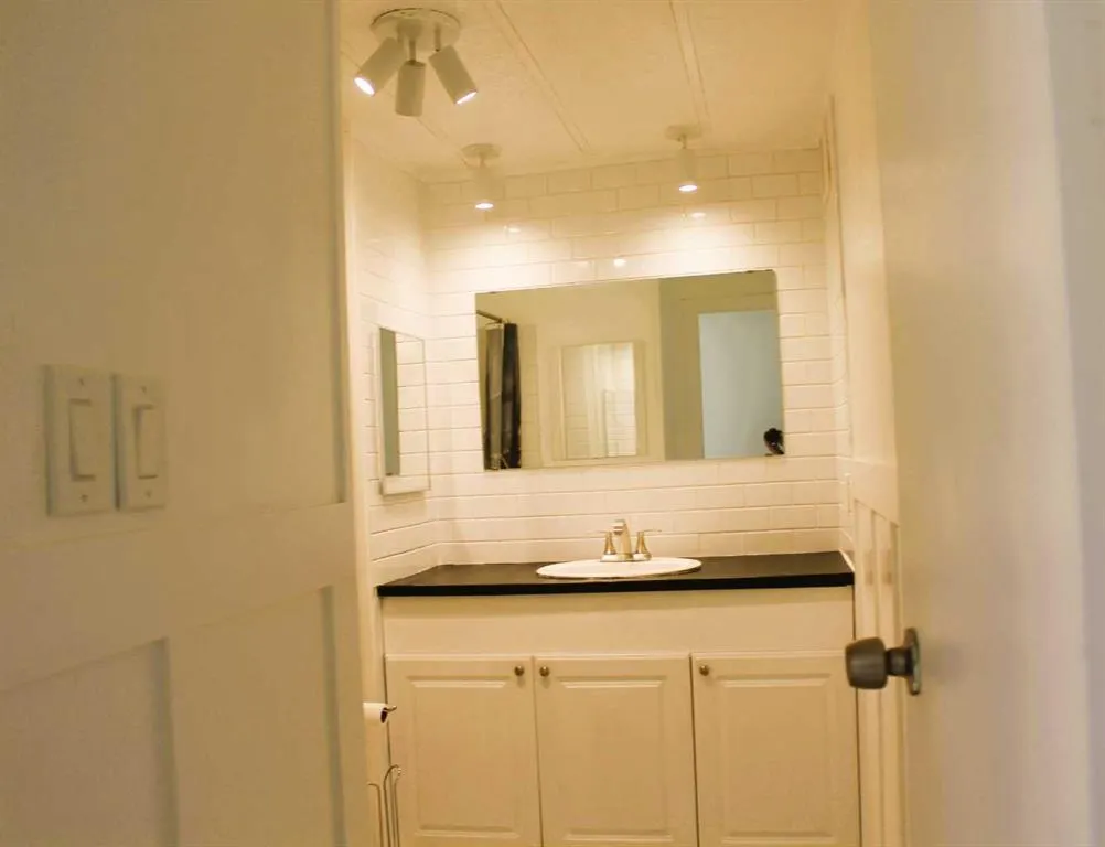 5029 34 Street, #106