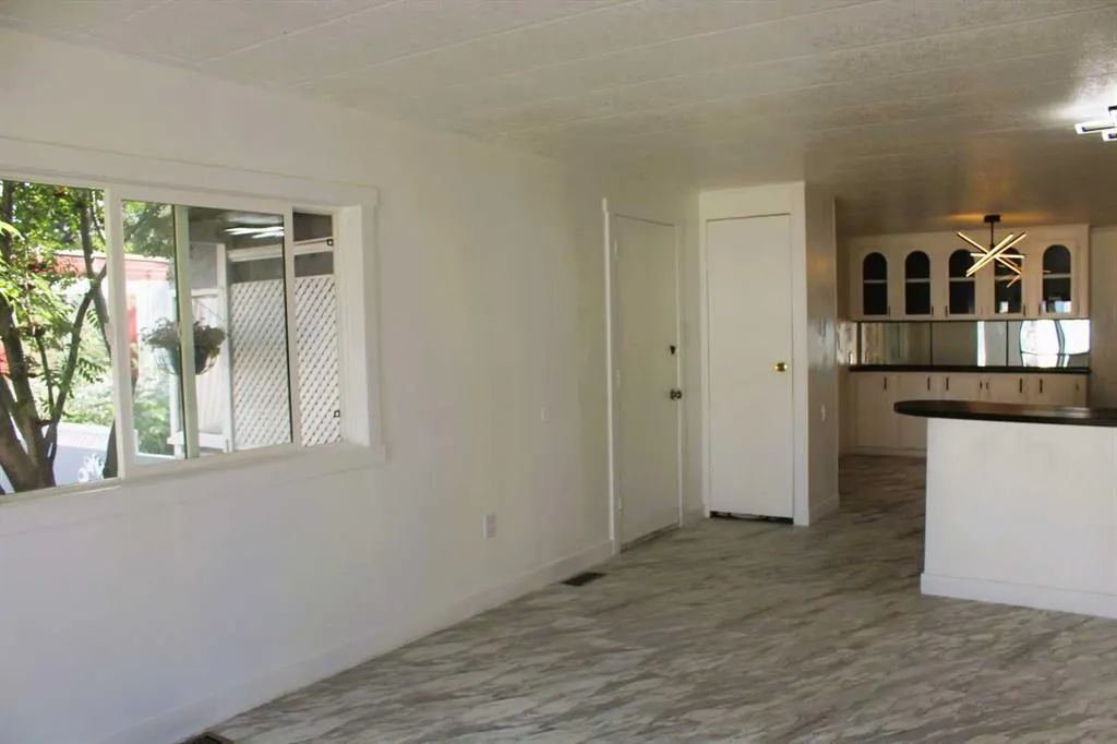 5029 34 Street, #106