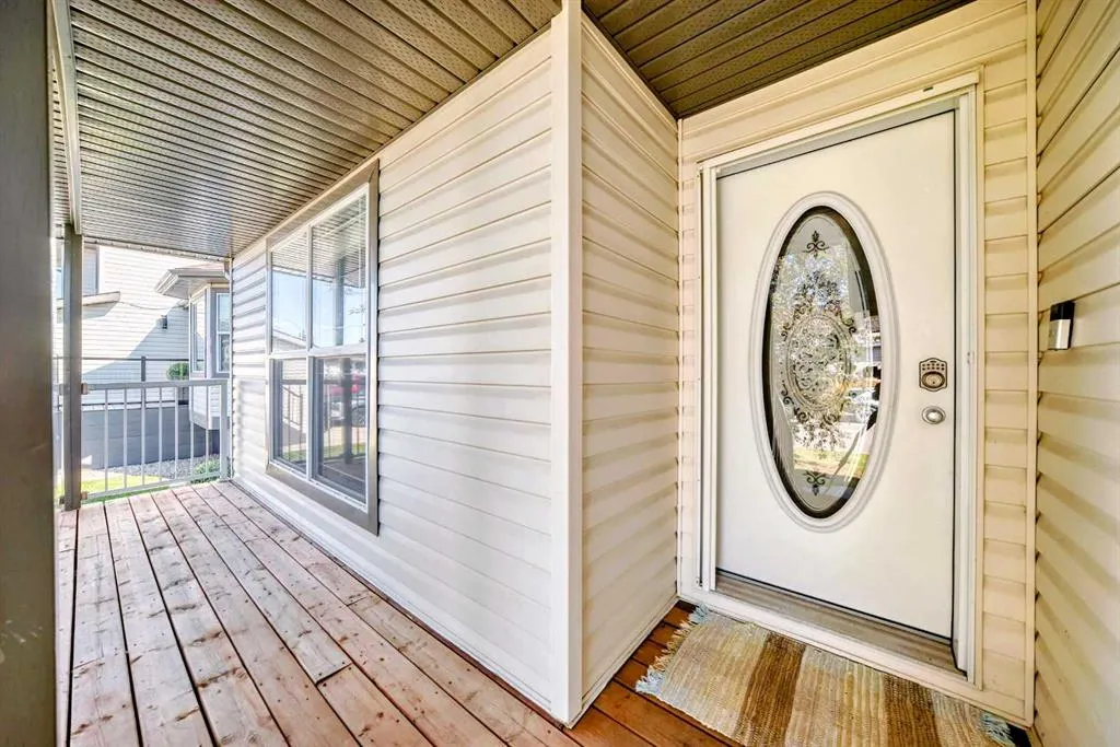 412 Highland Close