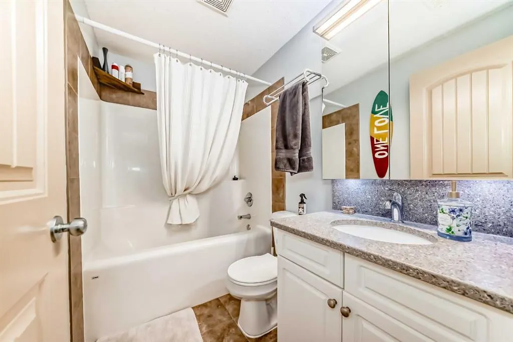 412 Highland Close