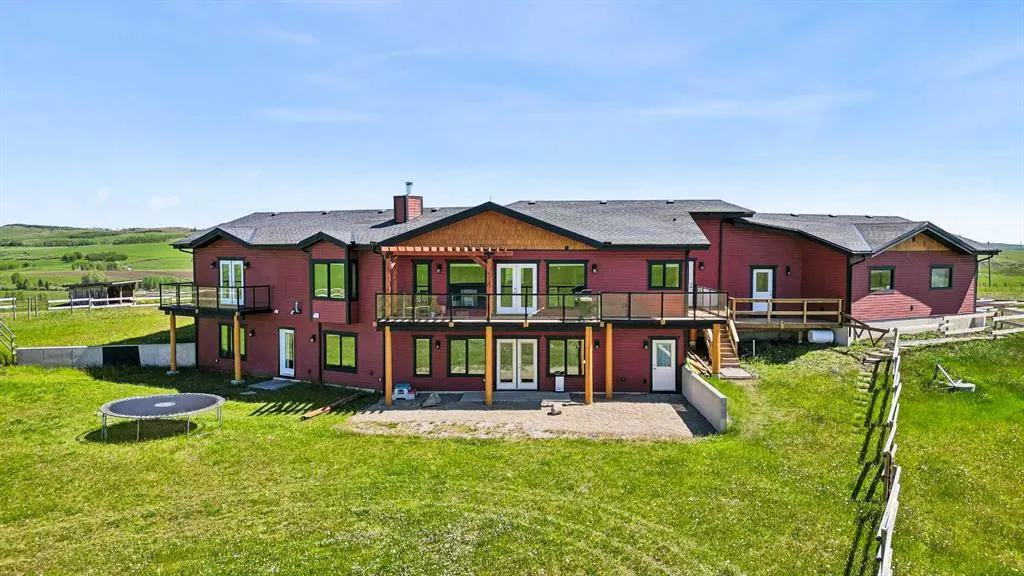 54004 Township Road 252