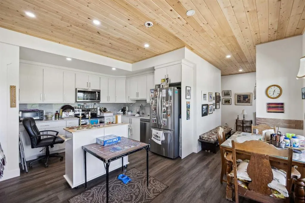 54004 Township Road 252