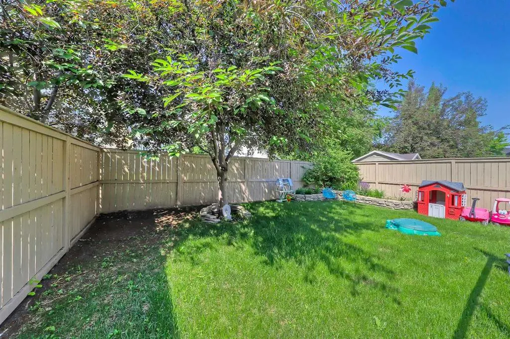 921 Cranston Drive SE