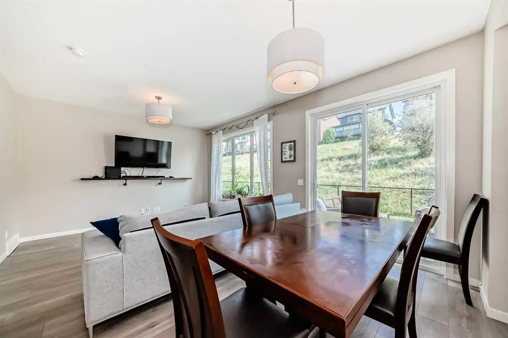 219 Sunset Point