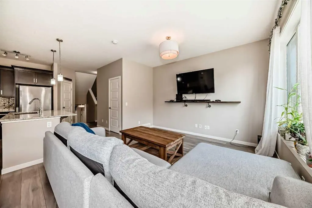 219 Sunset Point