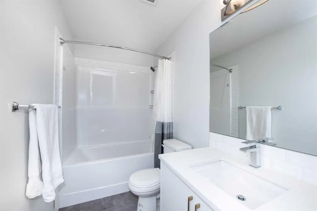 220 Seton Grove SE, #2303