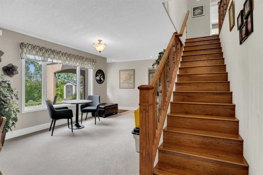 20 Lakes Close