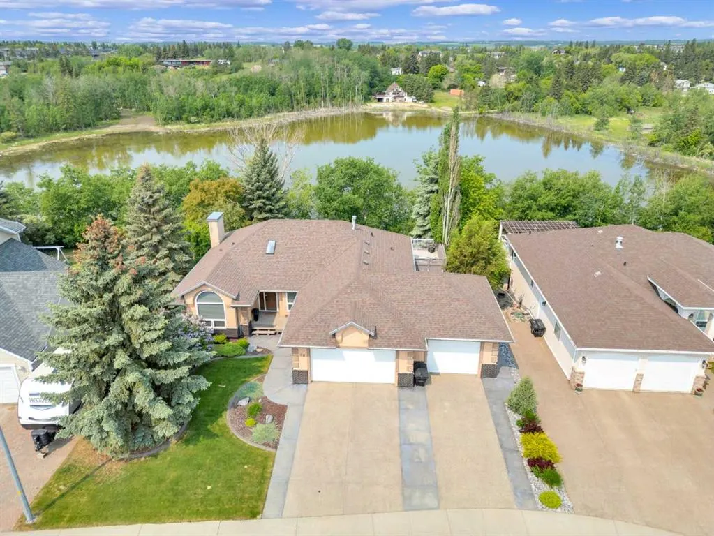 20 Lakes Close