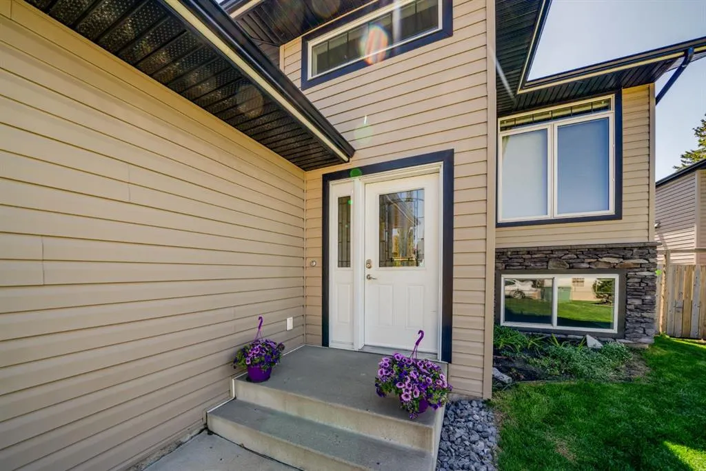 20 Heartland Crescent