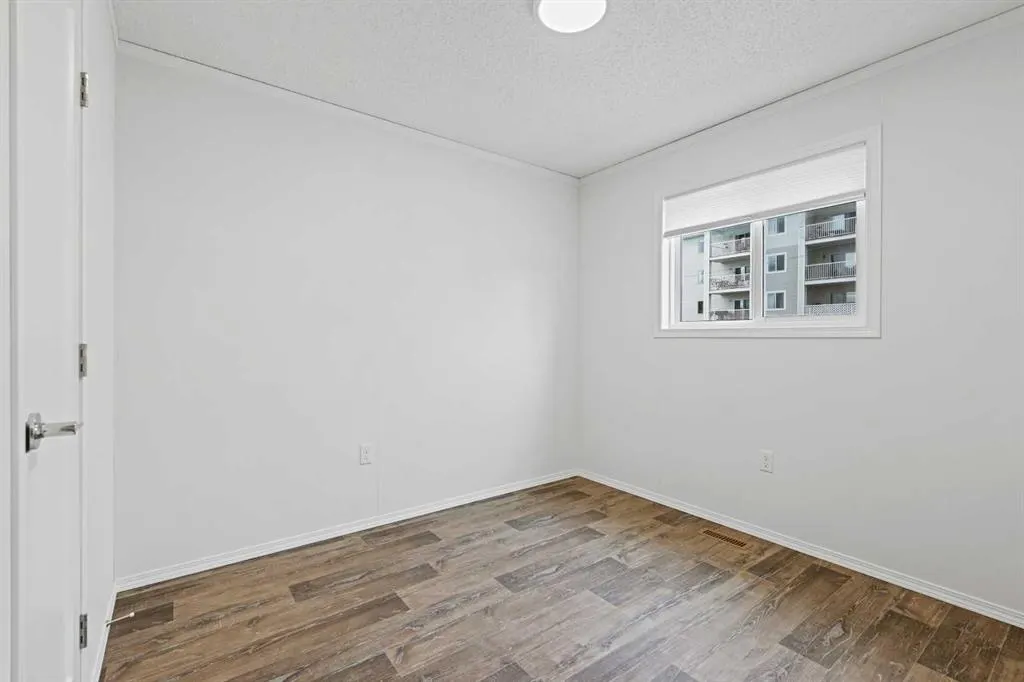 6220 17 Avenue SE, #5