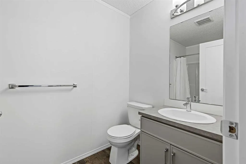 6220 17 Avenue SE, #5