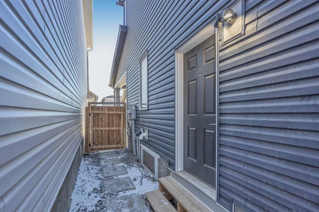 146 Lucas Terrace