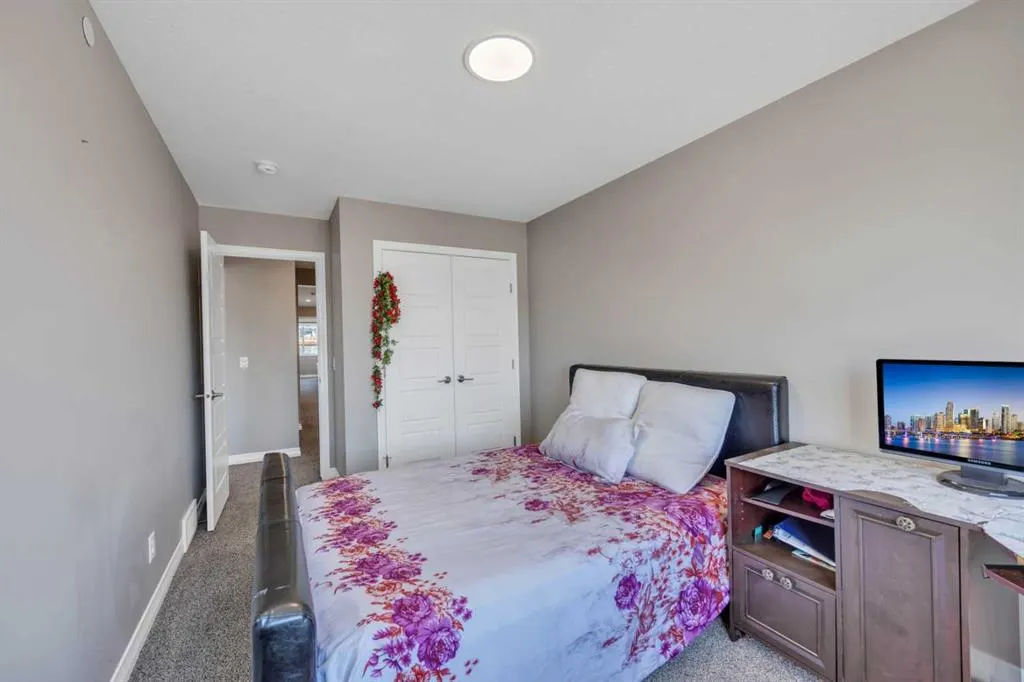146 Lucas Terrace