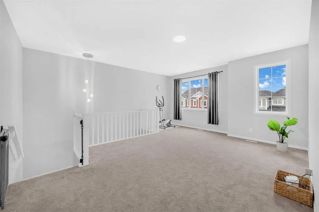 52 Yorkstone Grove SW