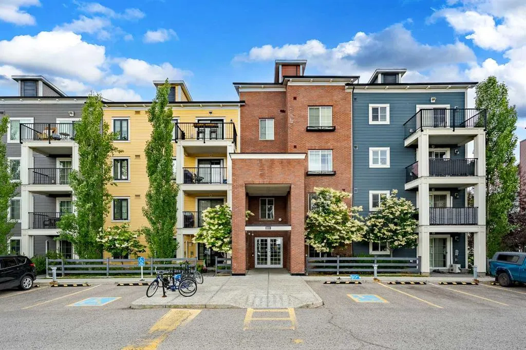 99 Copperstone Park SE, #1202