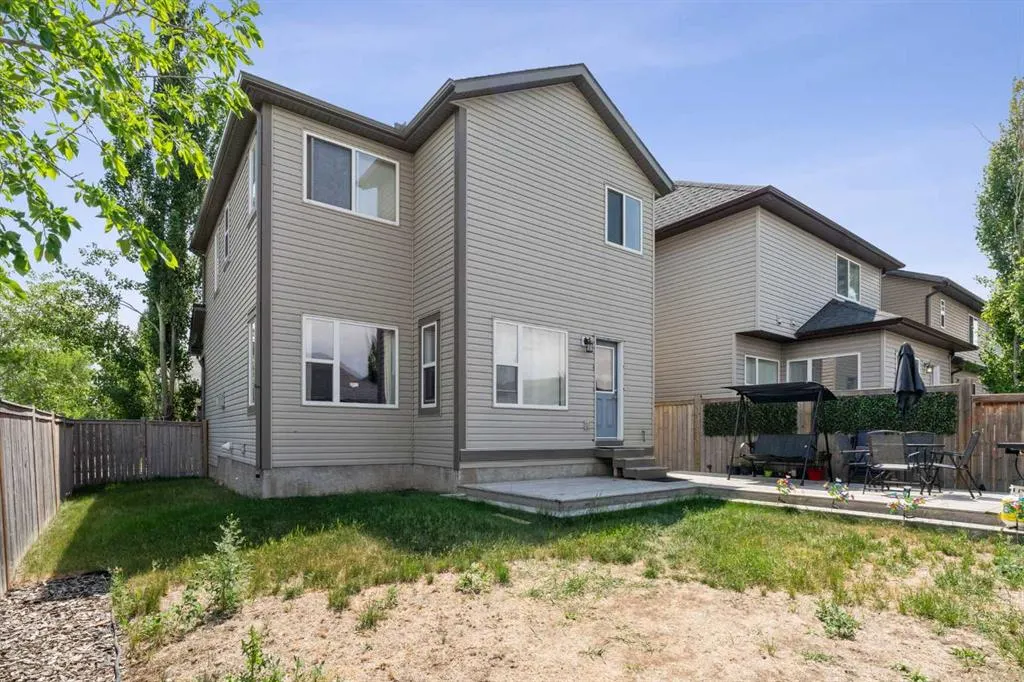 109 Elgin Meadows Manor SE