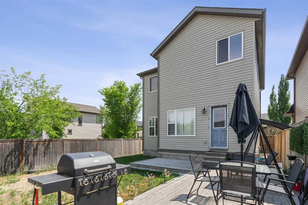109 Elgin Meadows Manor SE