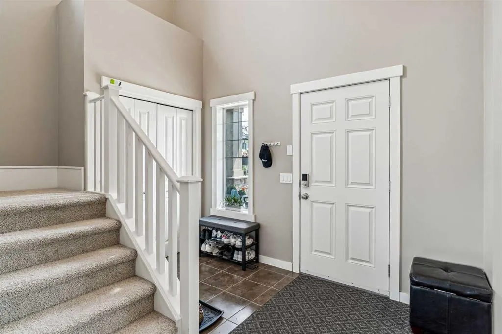 109 Elgin Meadows Manor SE