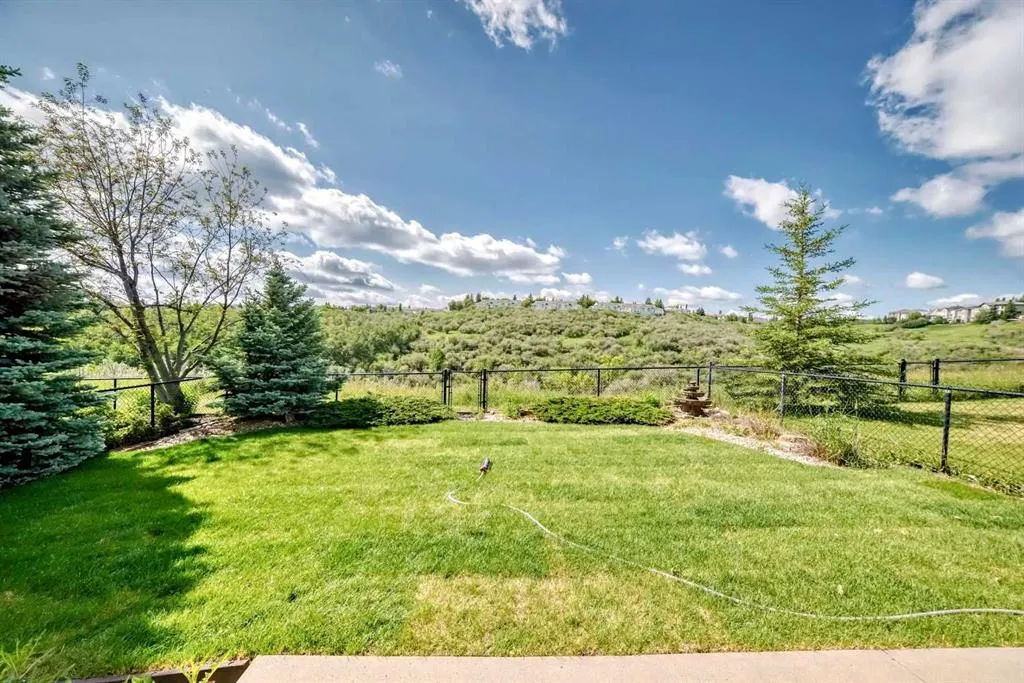 55 Edgeridge Circle NW