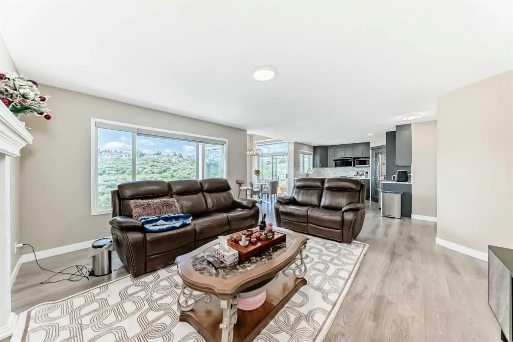 55 Edgeridge Circle NW