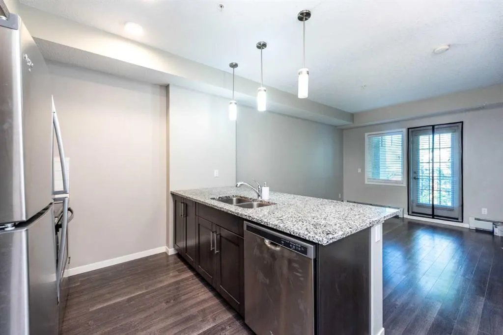 20 Mahogany Mews SE, #108
