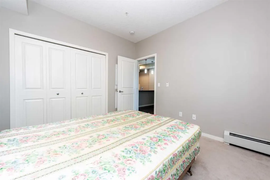 20 Mahogany Mews SE, #108