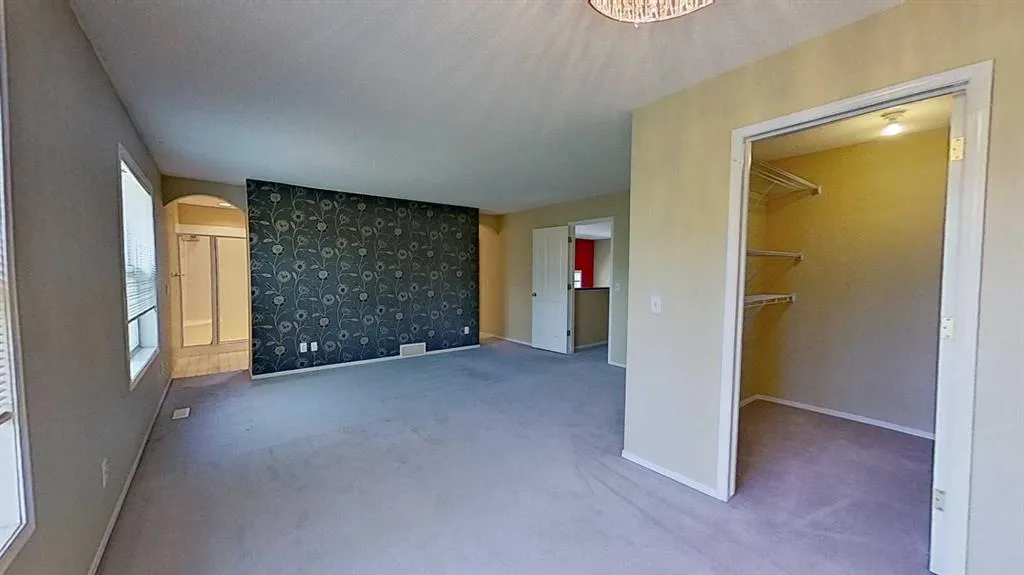 375 Douglas Glen Gardens SE