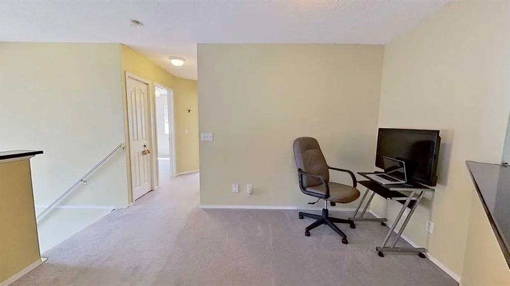 375 Douglas Glen Gardens SE