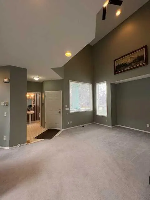 375 Douglas Glen Gardens SE