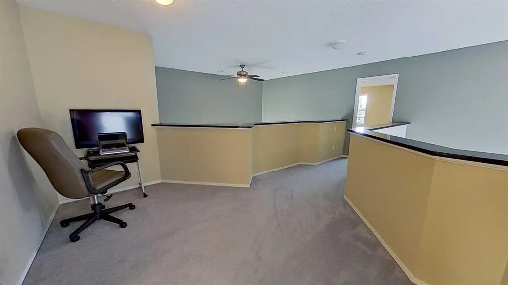 375 Douglas Glen Gardens SE