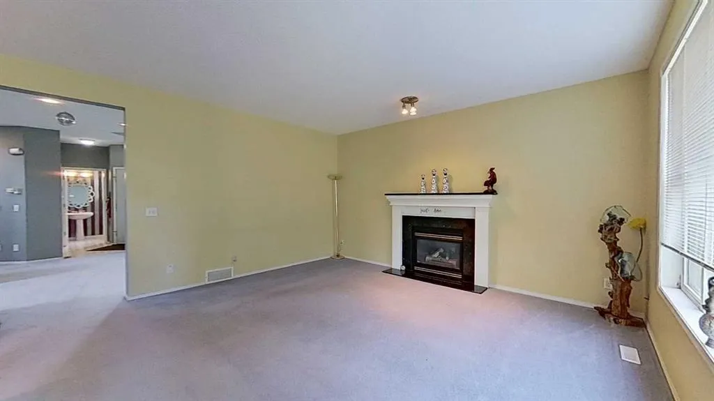 375 Douglas Glen Gardens SE