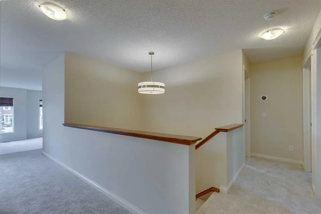 75 Cranridge Heights SE