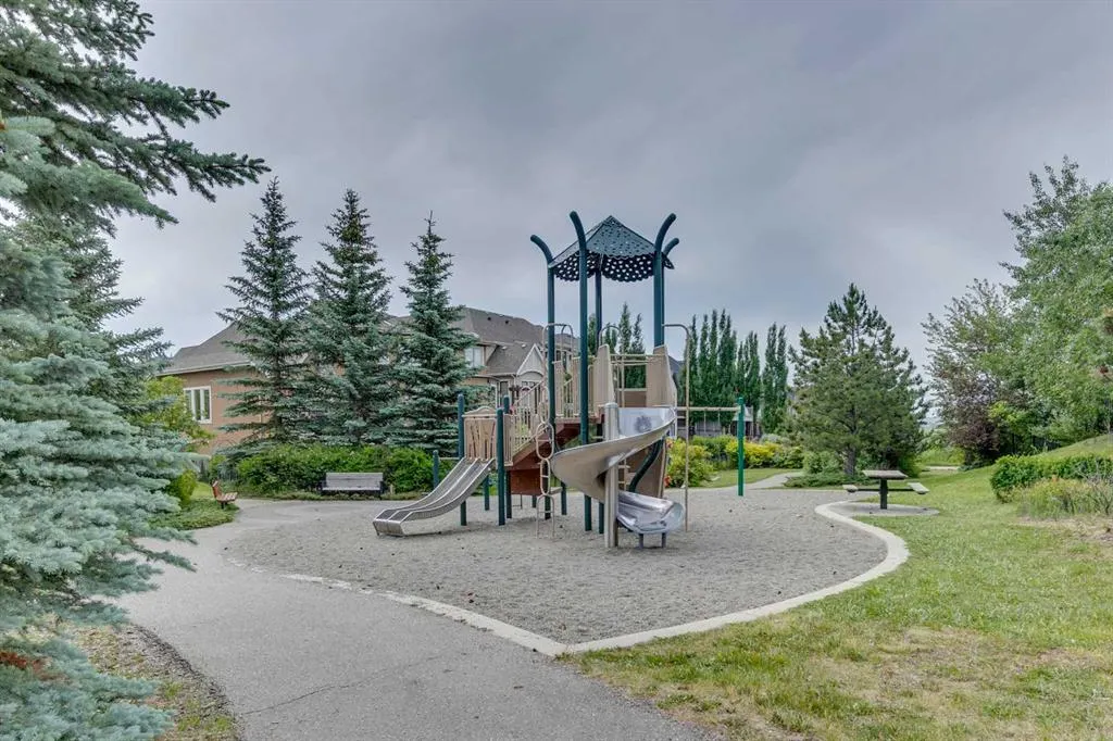 75 Cranridge Heights SE