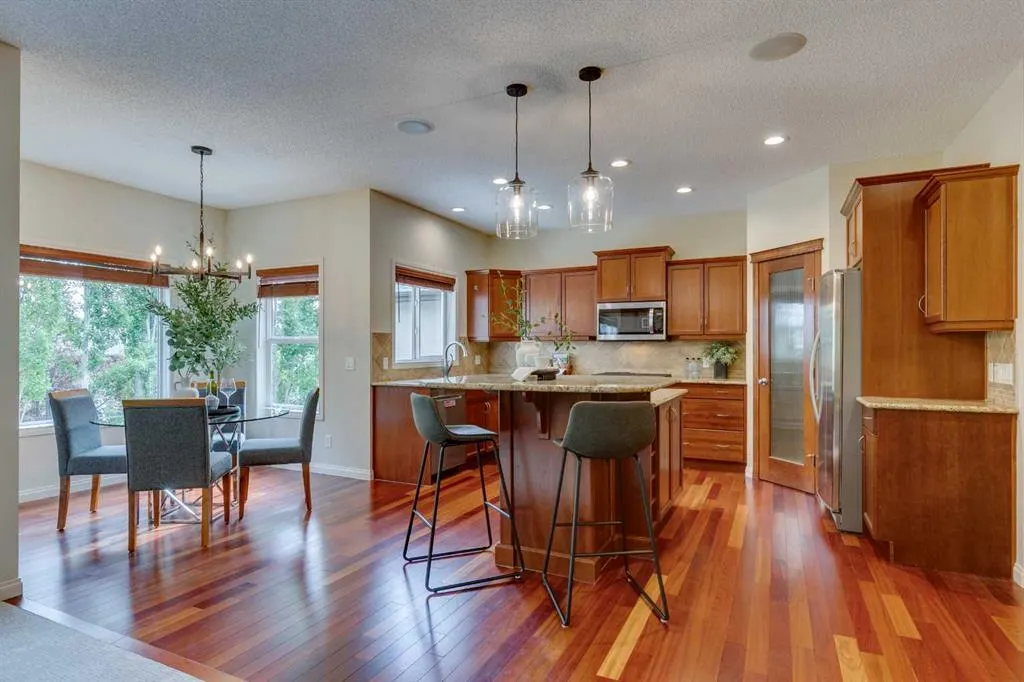 75 Cranridge Heights SE