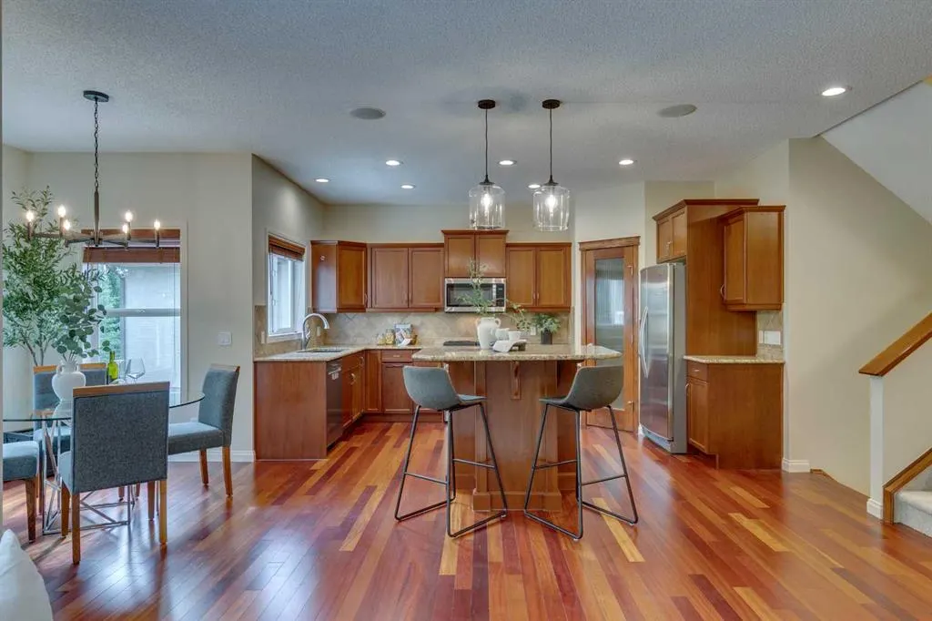 75 Cranridge Heights SE