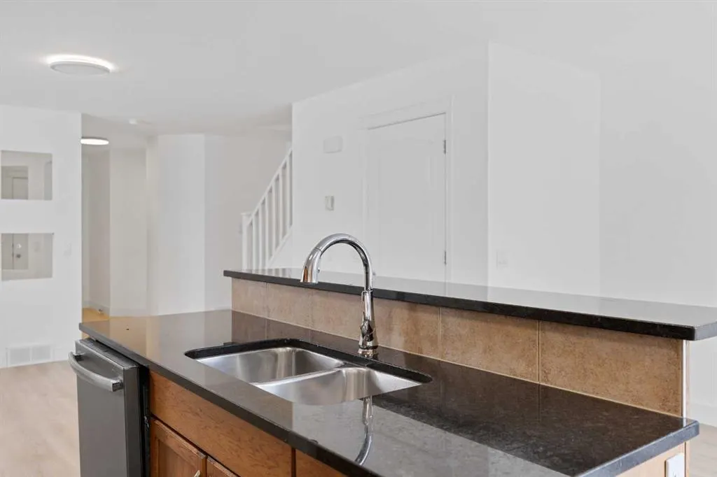 227 Cranston Road SE