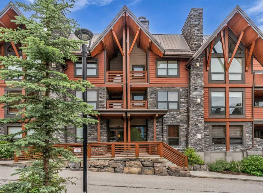 2100B STEWART CREEK Drive, #201