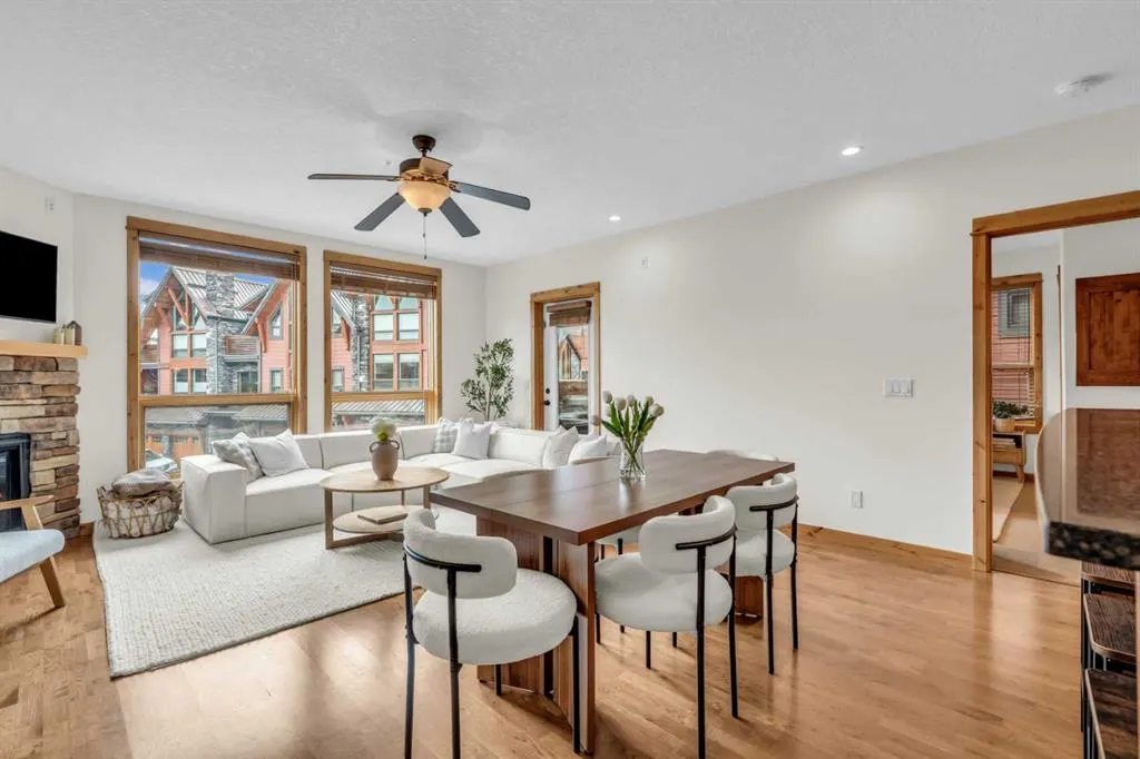 2100B STEWART CREEK Drive, #201