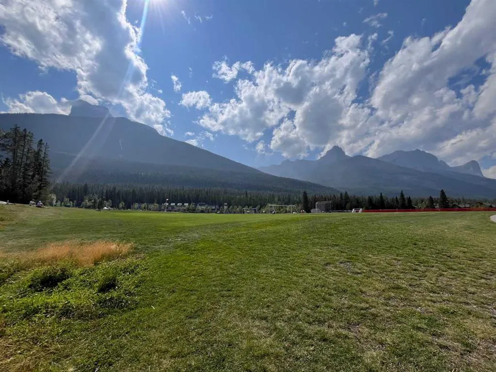 2100B STEWART CREEK Drive, #201