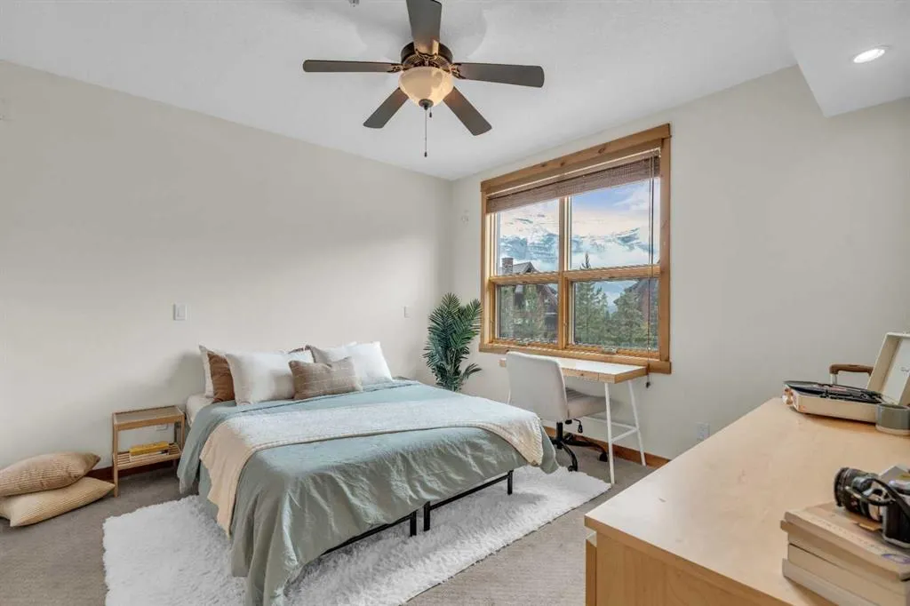 2100B STEWART CREEK Drive, #201