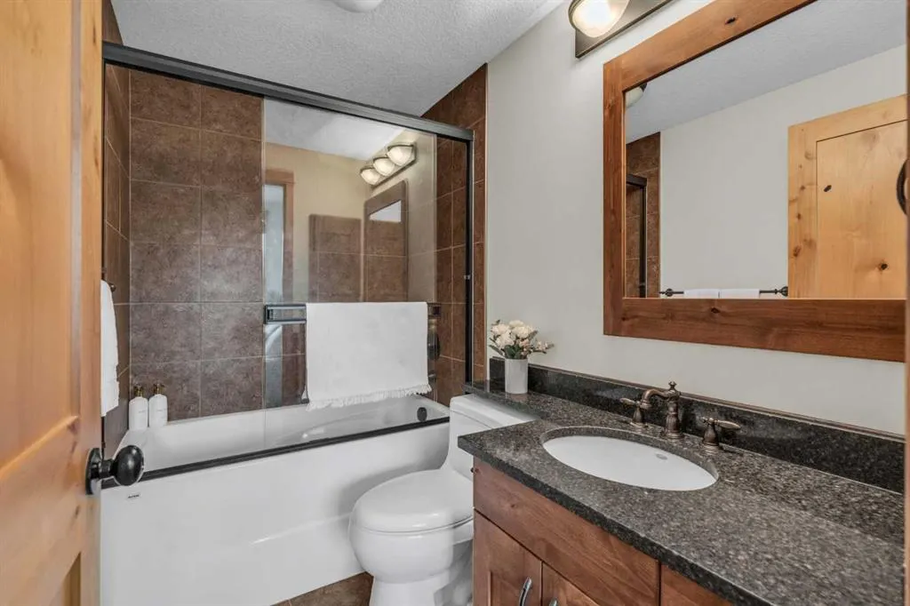2100B STEWART CREEK Drive, #201