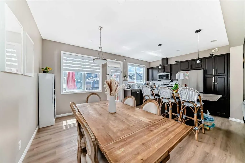 62 Evansridge Crescent NW
